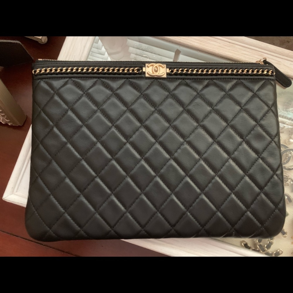 Authentic 💯% CHANEL Clutch. Carried 1X!